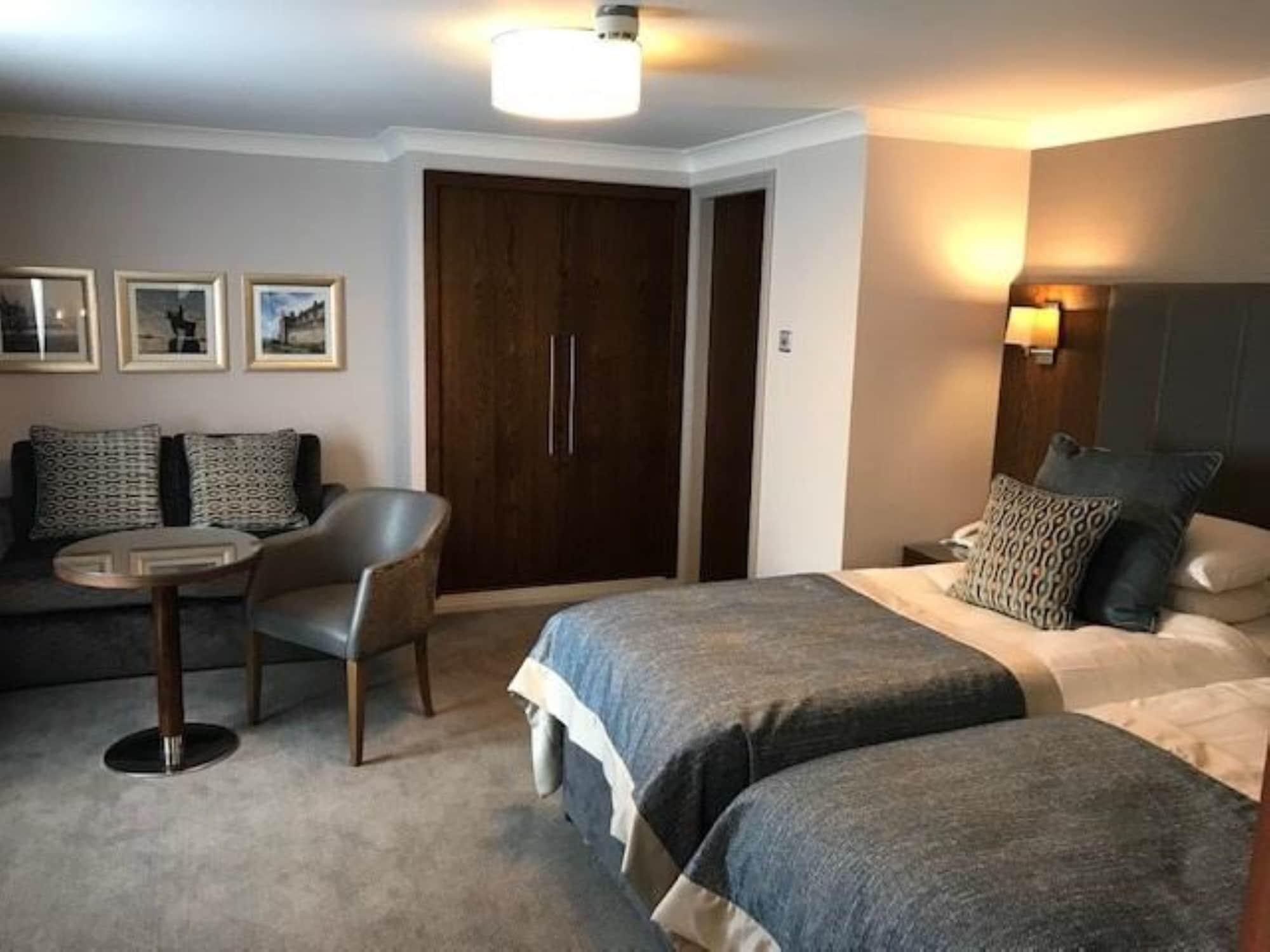 Golden Lion Hotel Stirling Dış mekan fotoğraf