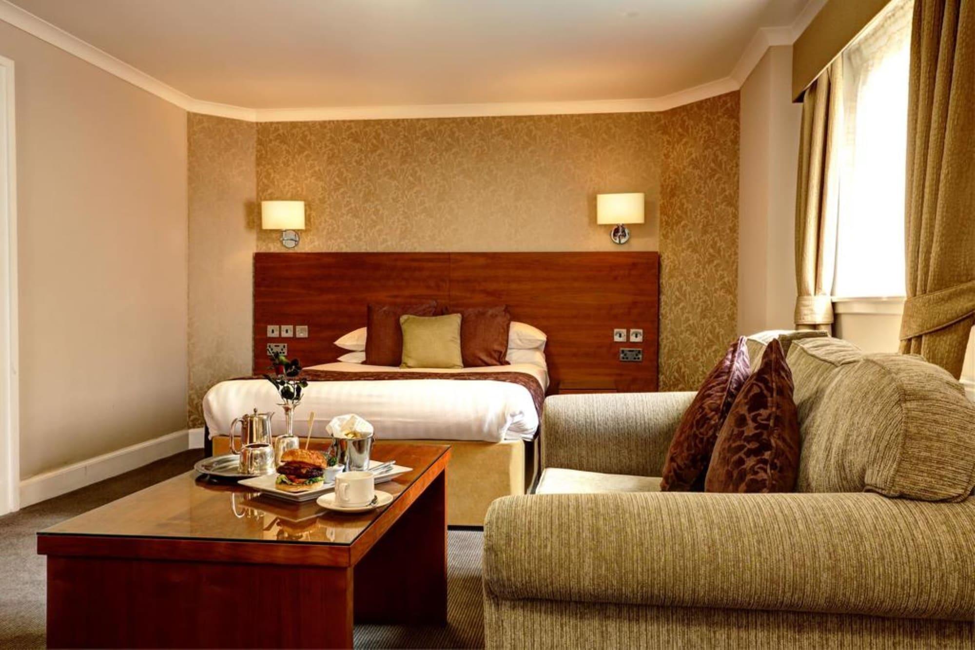 Golden Lion Hotel Stirling Dış mekan fotoğraf