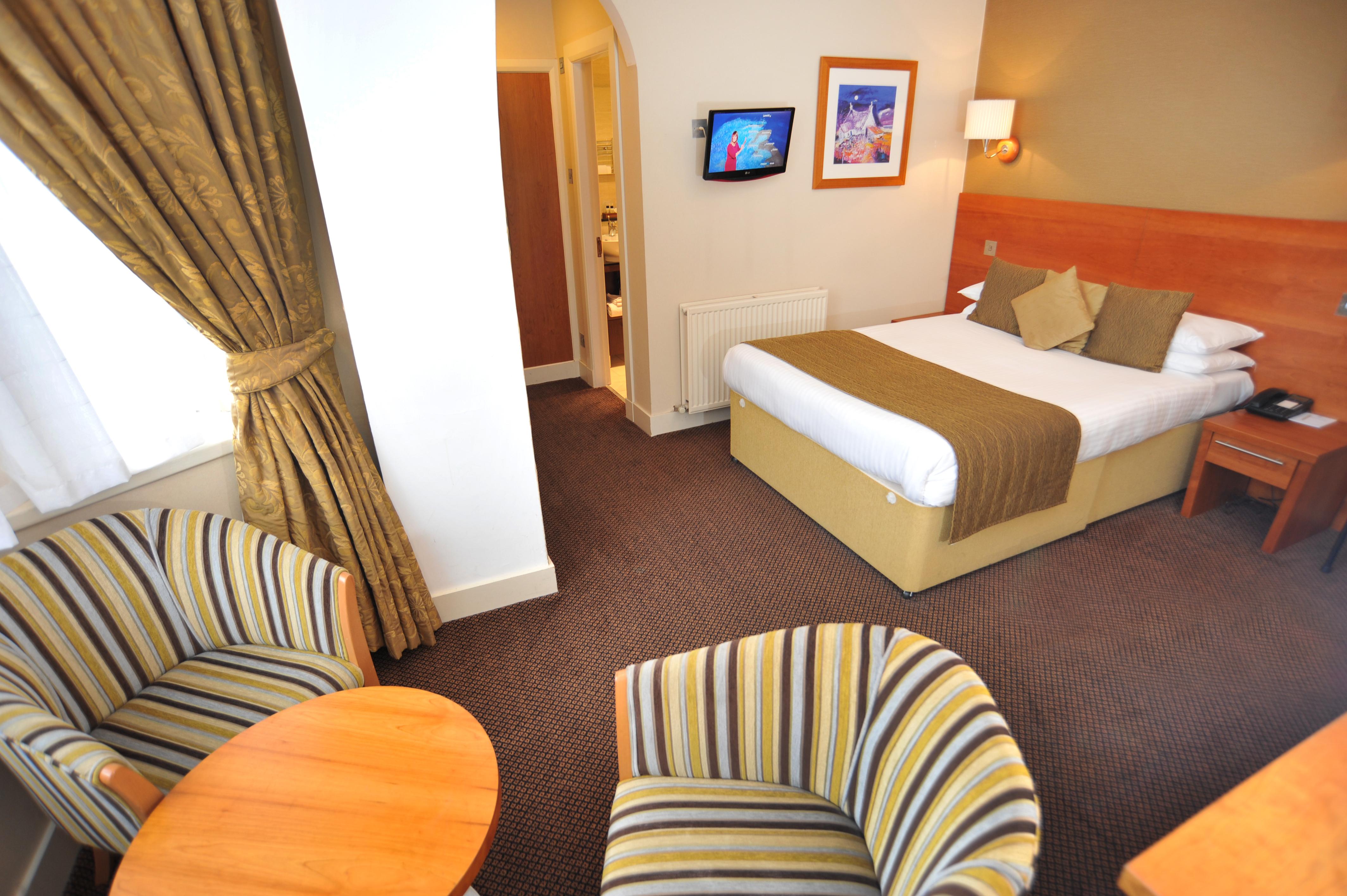Golden Lion Hotel Stirling Dış mekan fotoğraf