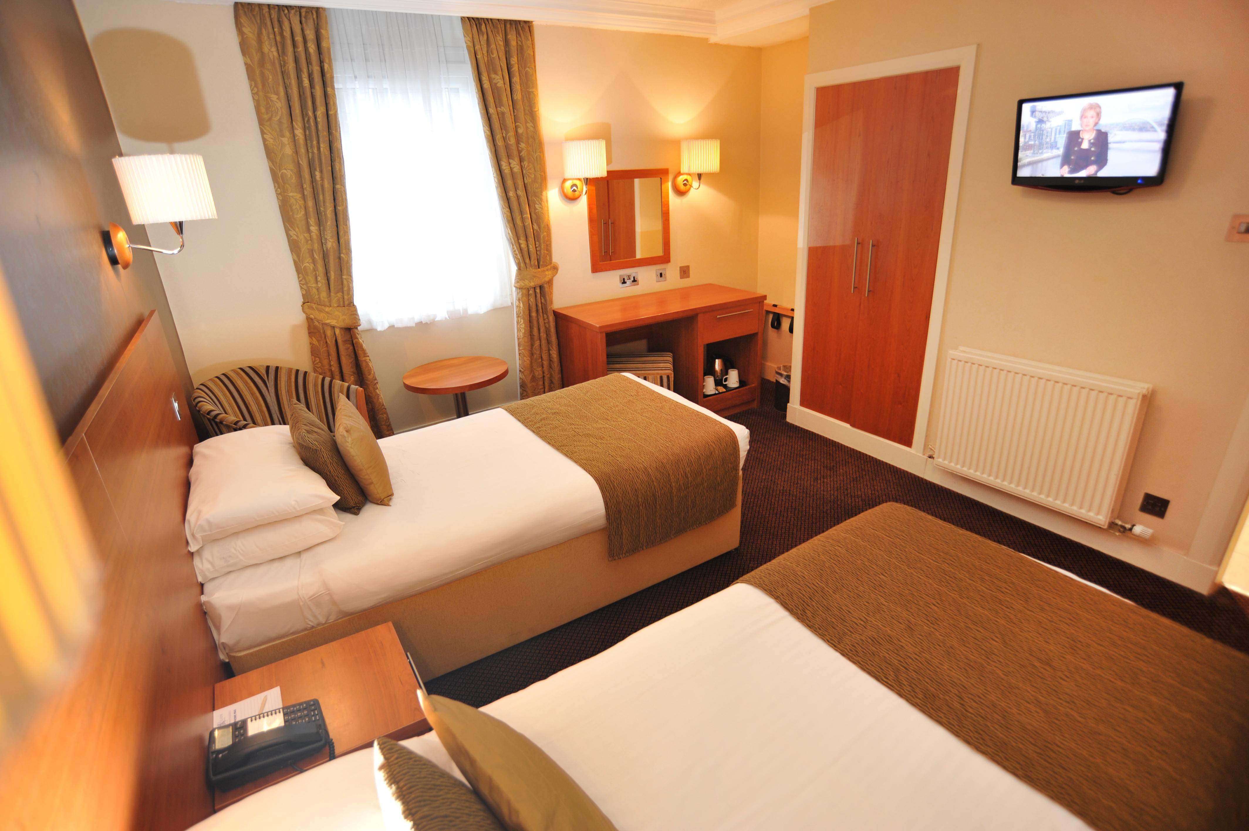 Golden Lion Hotel Stirling Dış mekan fotoğraf