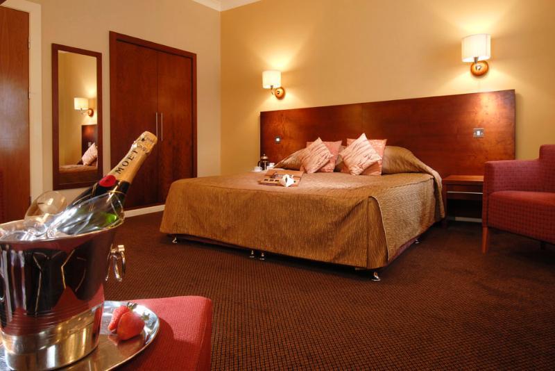 Golden Lion Hotel Stirling Dış mekan fotoğraf