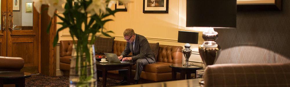 Golden Lion Hotel Stirling Dış mekan fotoğraf