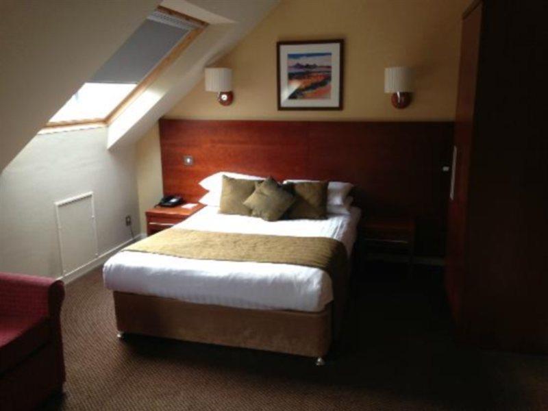 Golden Lion Hotel Stirling Dış mekan fotoğraf