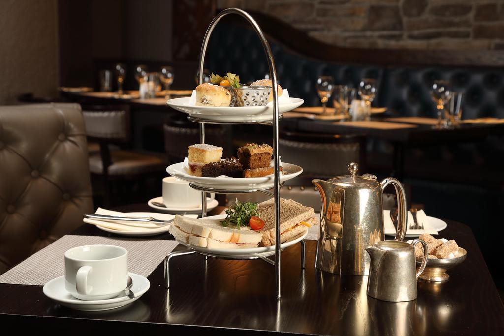 Golden Lion Hotel Stirling Dış mekan fotoğraf