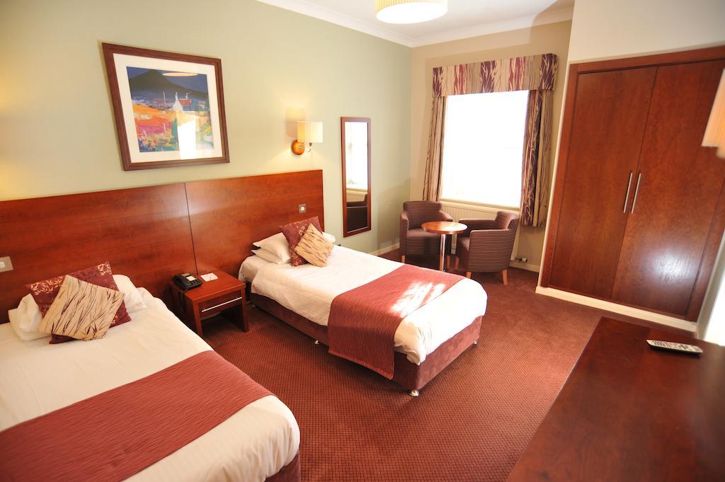 Golden Lion Hotel Stirling Dış mekan fotoğraf